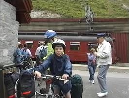 Myrdal station, from where we will start the descent of the steep Rallarvegen track to Flam